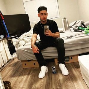 Meet your Posher, Omar